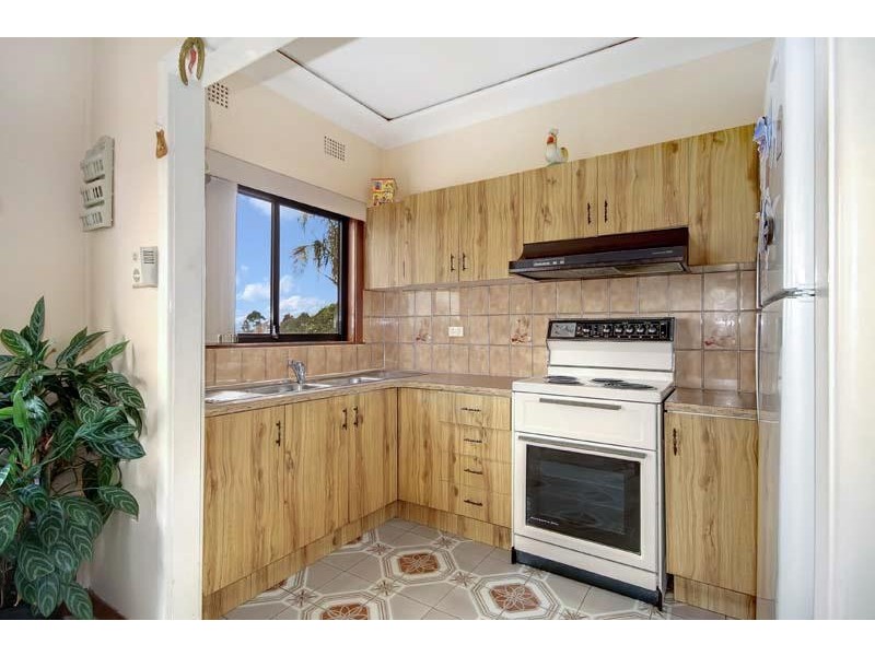 13 Outlook Dr, Figtree NSW 2525