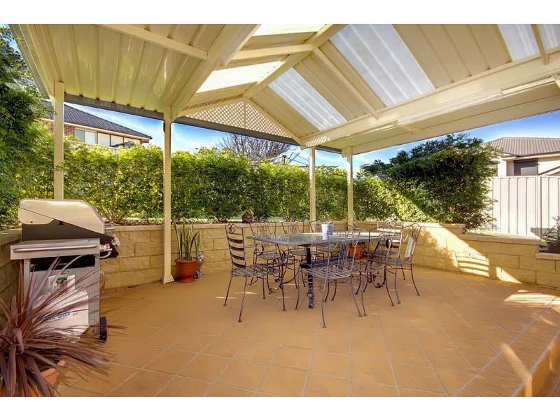 14 Kirriemuir  Glen, Horsley NSW 2530