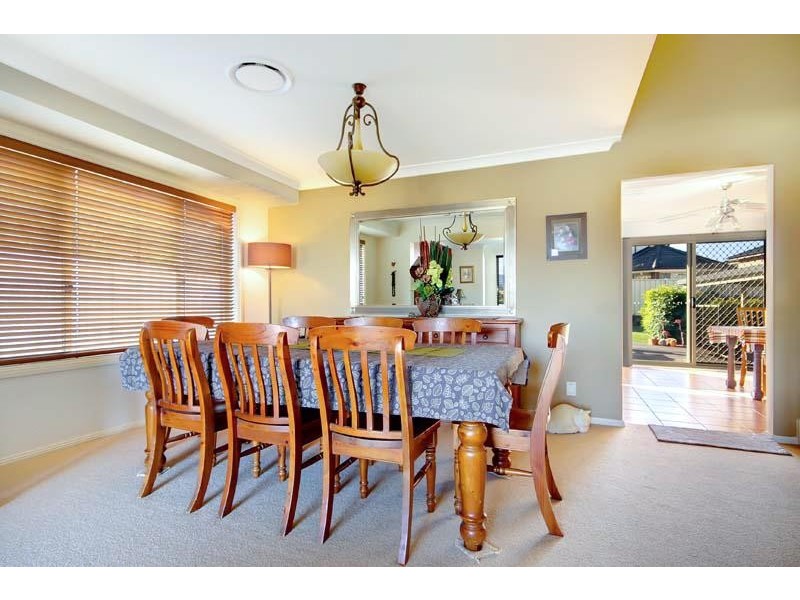 14 Kirriemuir  Glen, Horsley NSW 2530