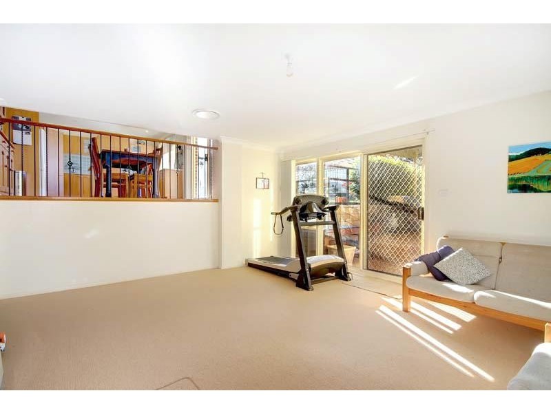 14 Kirriemuir  Glen, Horsley NSW 2530