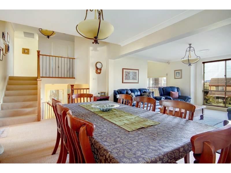 14 Kirriemuir  Glen, Horsley NSW 2530