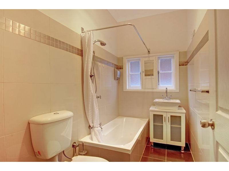 127 Prince Edward Dr, Dapto NSW 2530