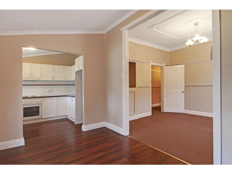127 Prince Edward Dr, Dapto NSW 2530