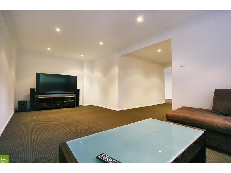 31 Bruce St, Unanderra NSW 2526