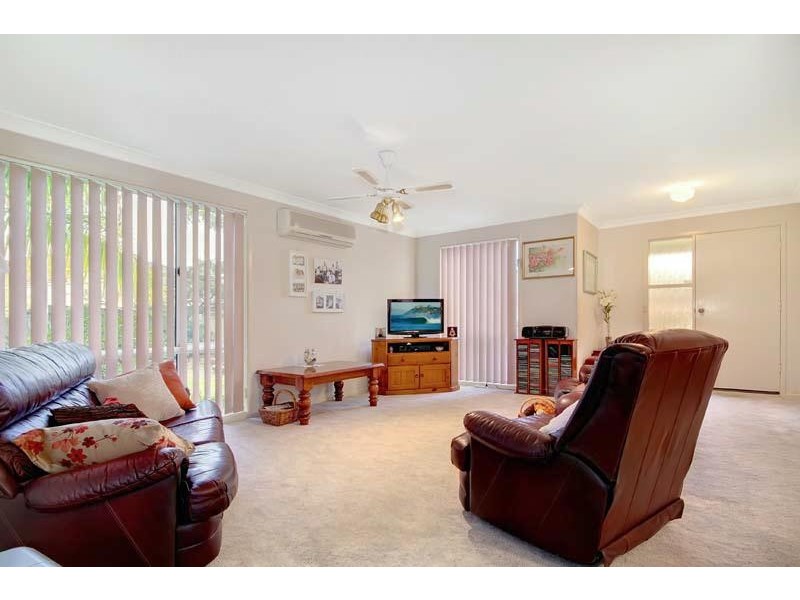 2 Jenail Pl, Horsley NSW 2530