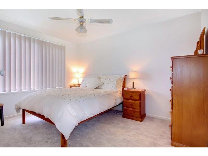 2 Jenail Pl, Horsley NSW 2530