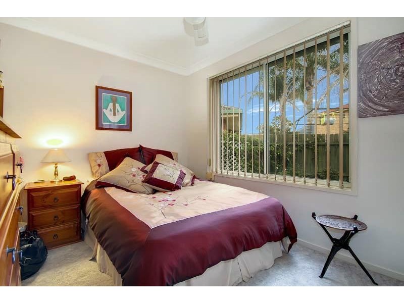 2 Jenail Pl, Horsley NSW 2530