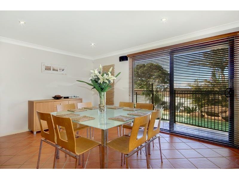 76 Horsley Dr, Horsley NSW 2530