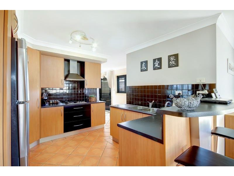 76 Horsley Dr, Horsley NSW 2530