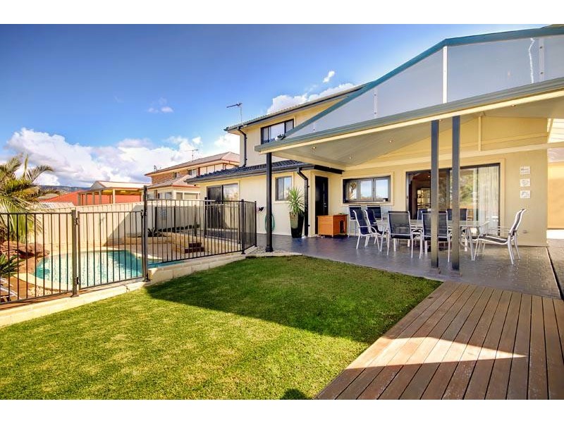 76 Horsley Dr, Horsley NSW 2530