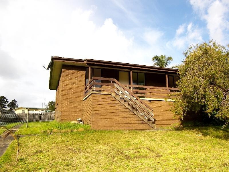 9 Churinga Cir, Koonawarra NSW 2530