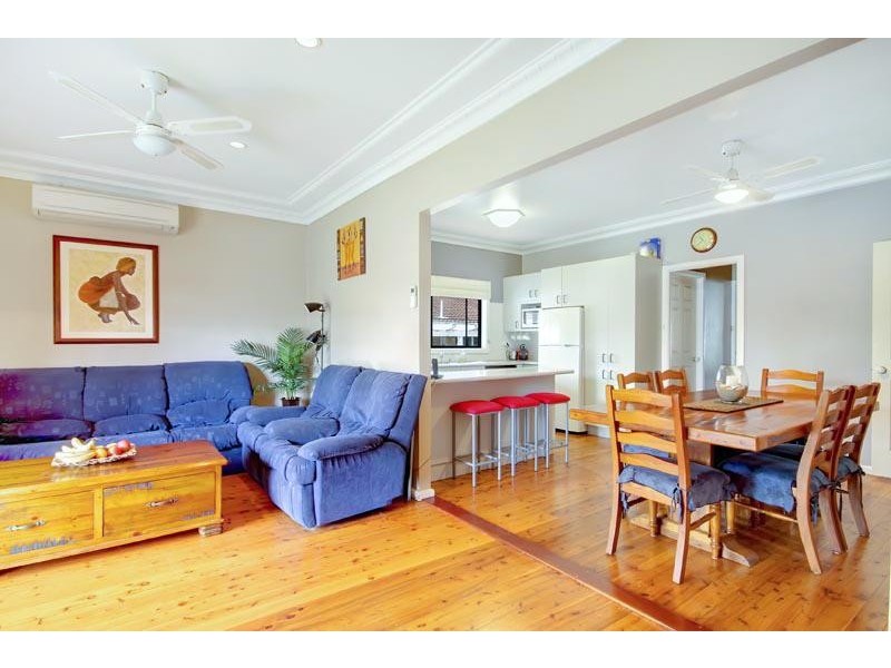 91 Avondale Rd, Dapto NSW 2530