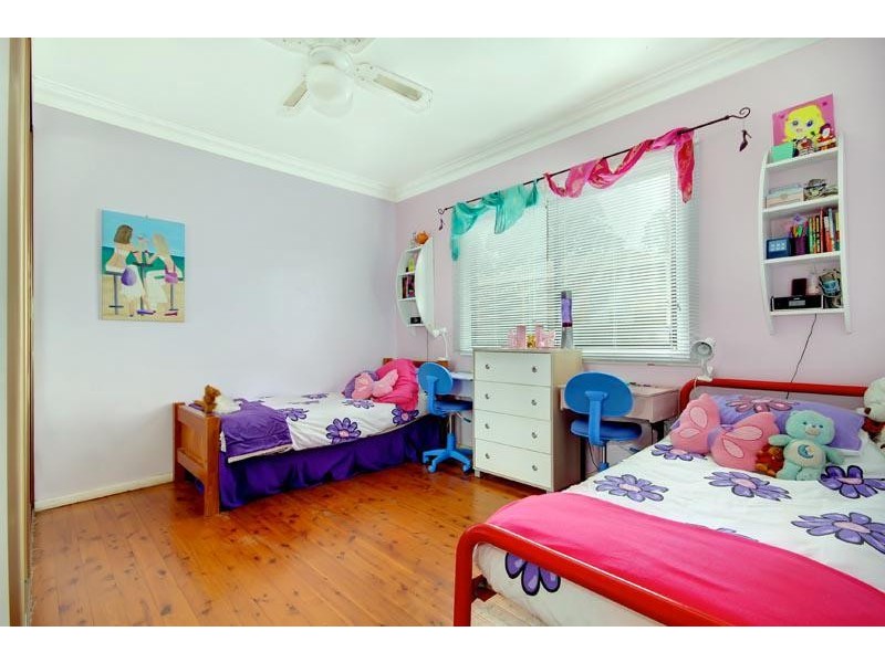 91 Avondale Rd, Dapto NSW 2530