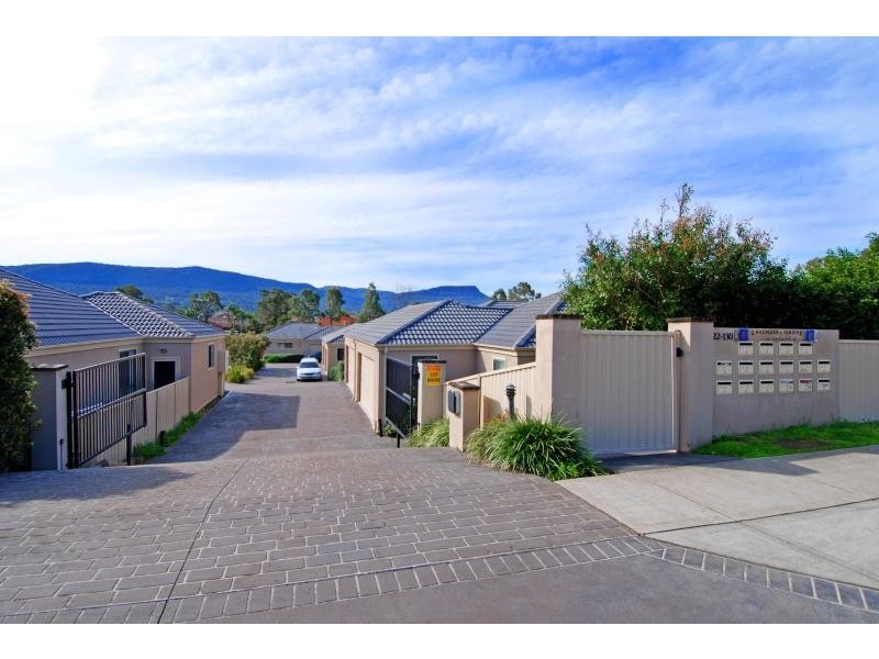 2/122 Bong Bong Rd, Horsley NSW 2530