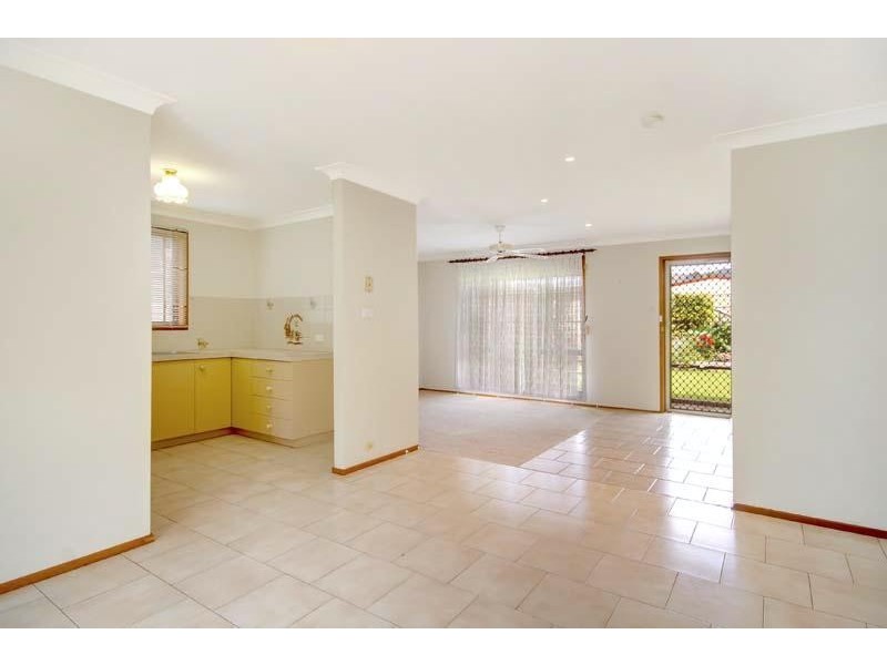 7 Ellamatta Pl, Horsley NSW 2530