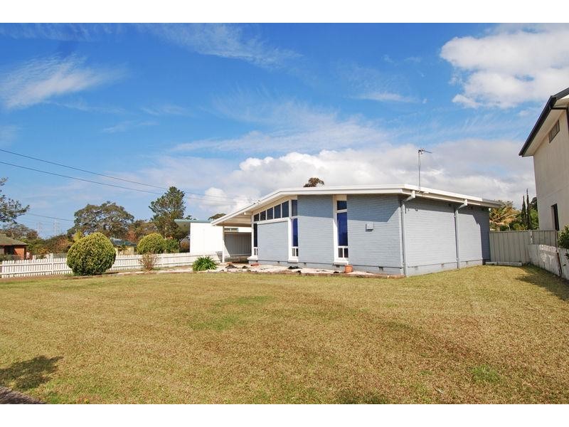 42 Bambil Cres, Dapto NSW 2530