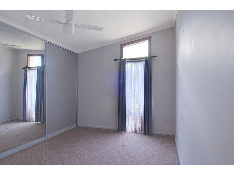 42 Bambil Cres, Dapto NSW 2530