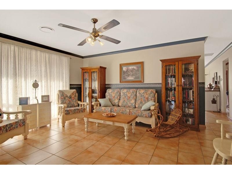 46 Sunnybank Cres, Horsley NSW 2530
