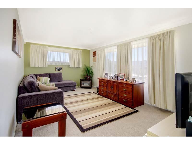 22 Tarana Ave, Kanahooka NSW 2530