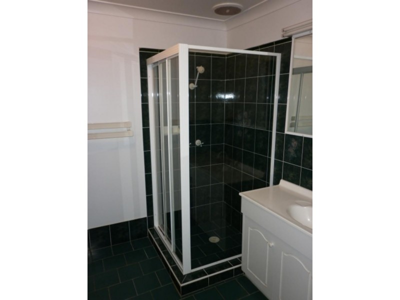 2/3 Sunnybank  Cres, Horsley NSW 2530