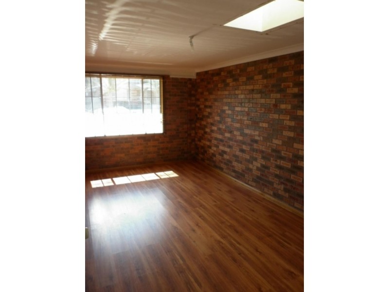 2/3 Sunnybank  Cres, Horsley NSW 2530