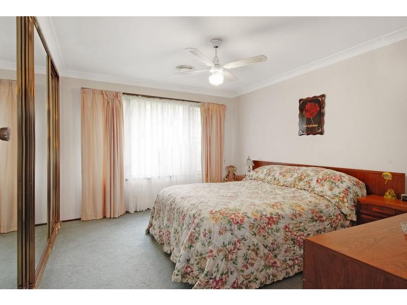 18 Swain Cres, Dapto NSW 2530