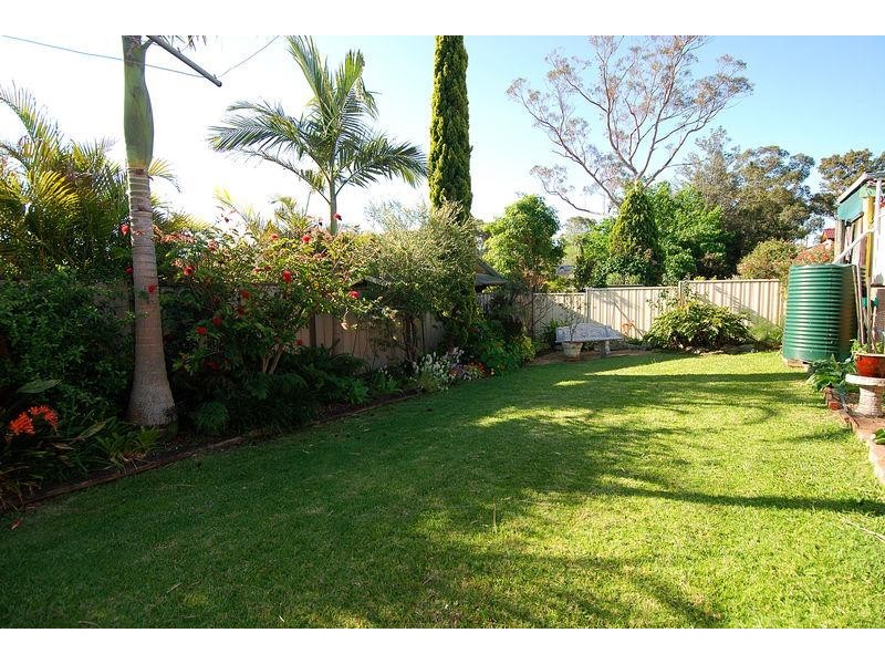 18 Swain Cres, Dapto NSW 2530