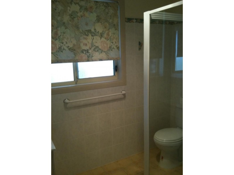 2/17 Moran Ave, Dapto NSW 2530