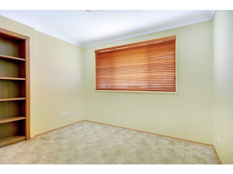 4 Derwent Ave, Dapto NSW 2530