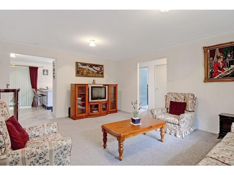 2/19 Amaral  Ave, Dapto NSW 2530