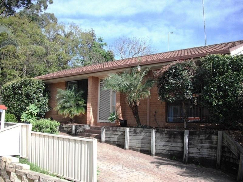 5 Paltarra Pl, Cordeaux Heights NSW 2526