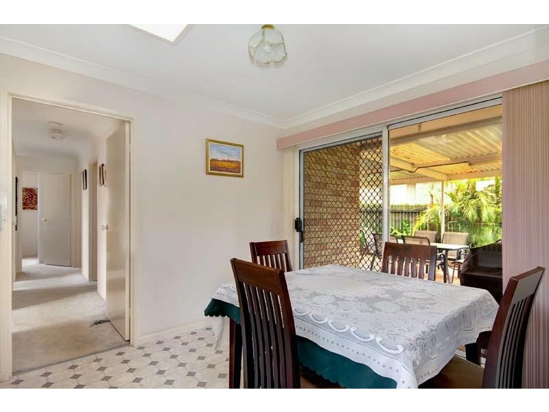 2 Jenail Pl, Horsley NSW 2530