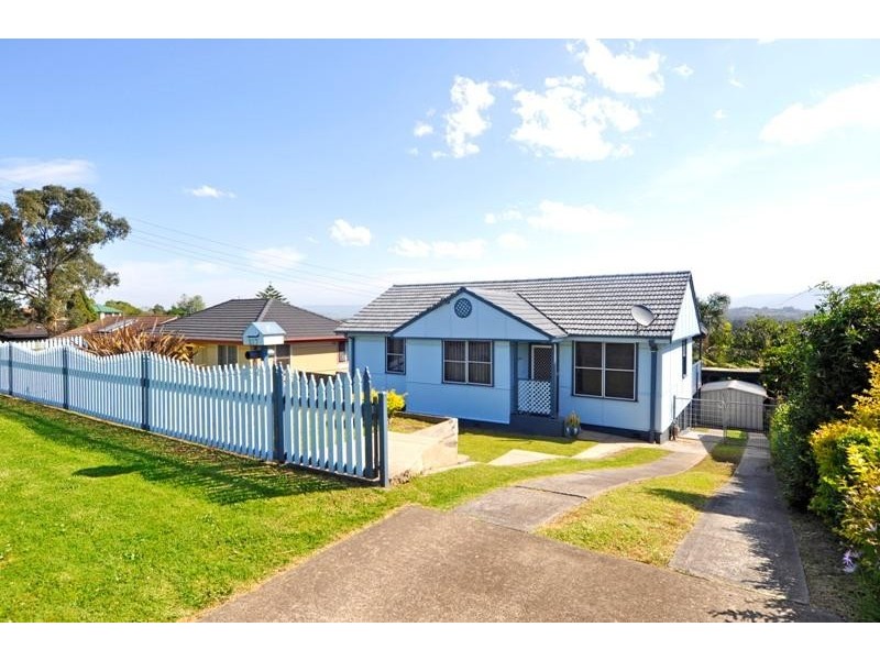 217 Northcliffe Dr, Berkeley NSW 2506