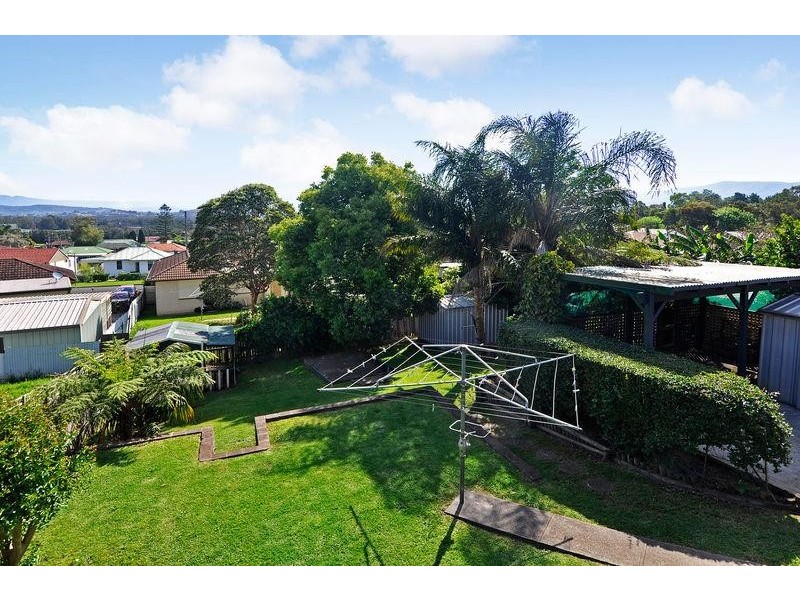 217 Northcliffe Dr, Berkeley NSW 2506