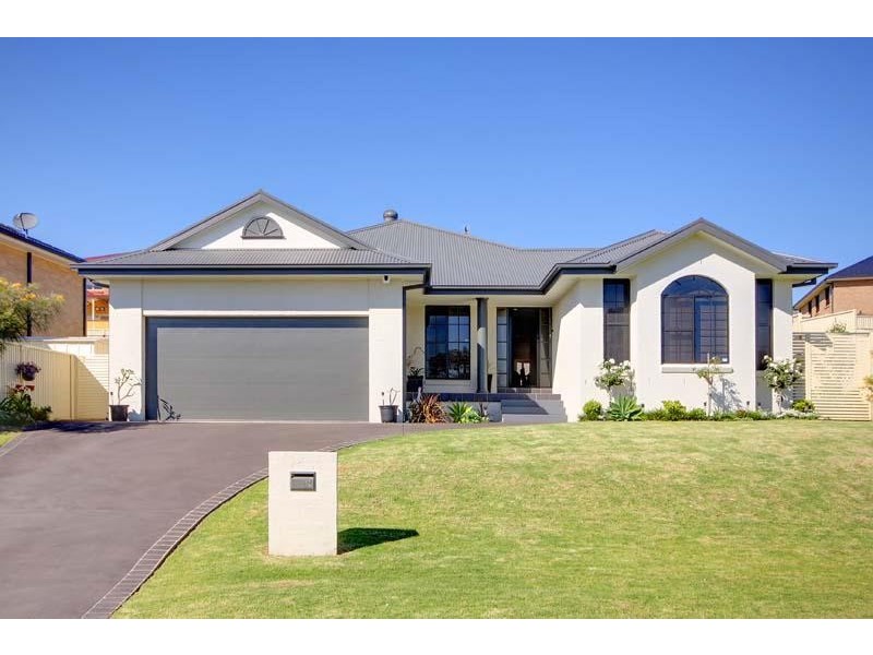 47 Murra Murra Rd, Kanahooka NSW 2530