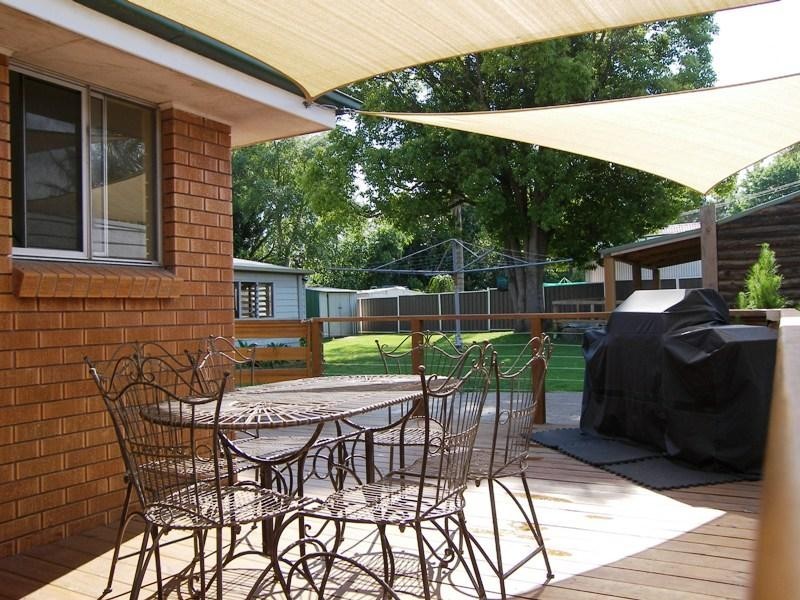 19 Brown  Ave, Dapto NSW 2530