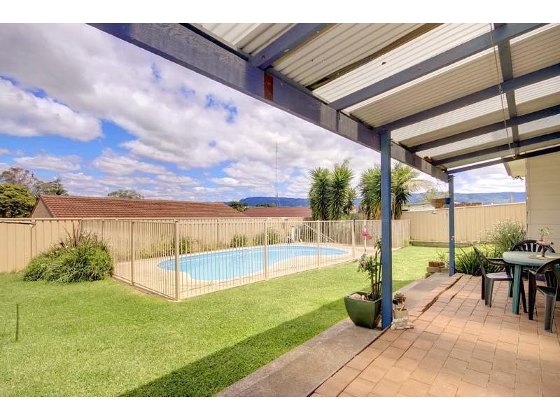 57 Emerson Rd, Dapto NSW 2530