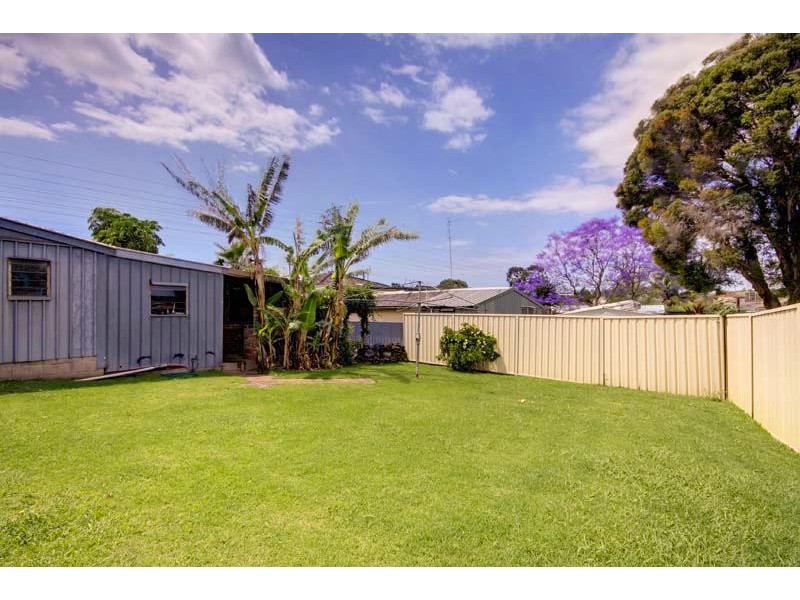 46 Gilba Rd, Dapto NSW 2530