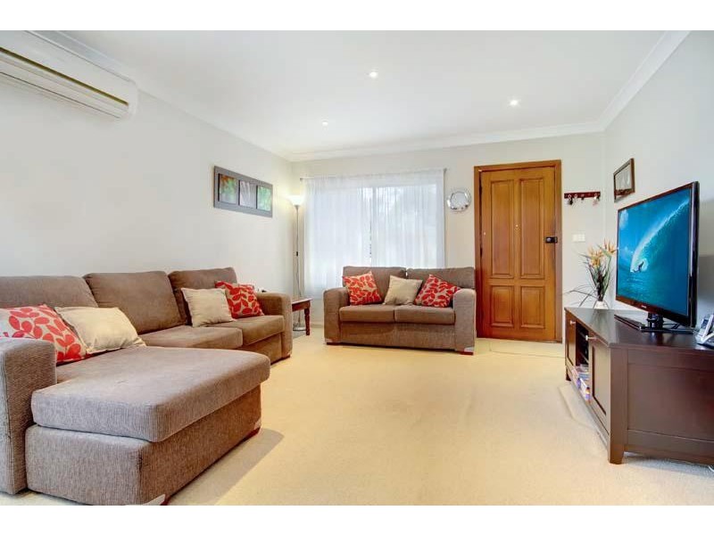 68 Lakelands  Dr, Dapto NSW 2530