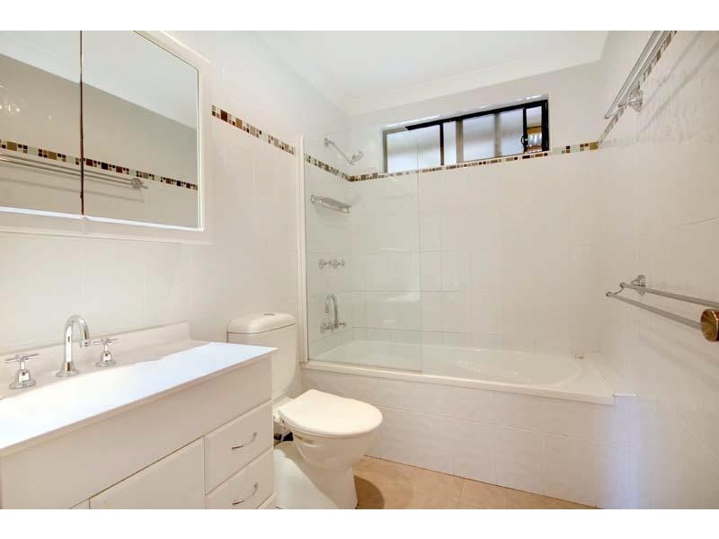 68 Lakelands  Dr, Dapto NSW 2530