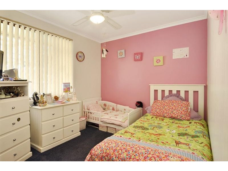 8 Ellamatta Pl, Horsley NSW 2530