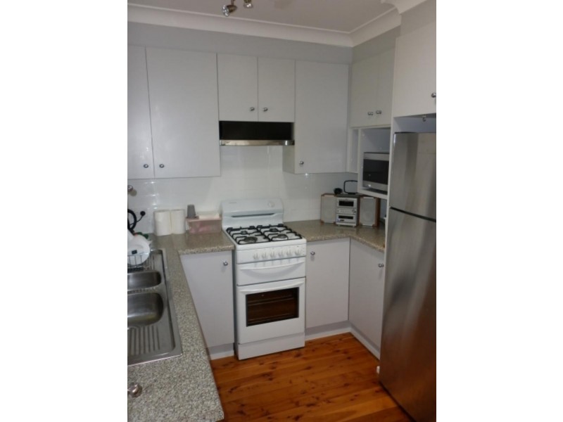 3 Wirri Pl, Berkeley NSW 2506