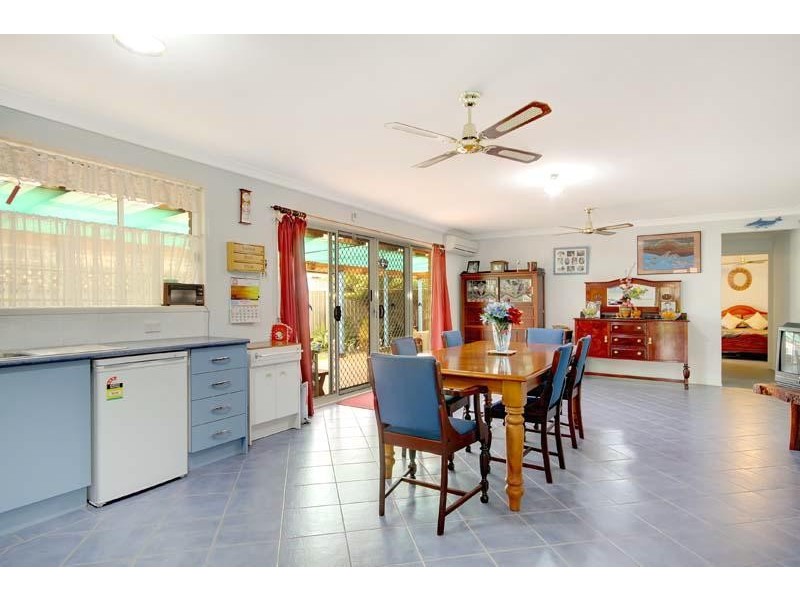 75 Osborne  Pde, Warilla NSW 2528