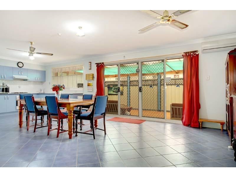 75 Osborne  Pde, Warilla NSW 2528