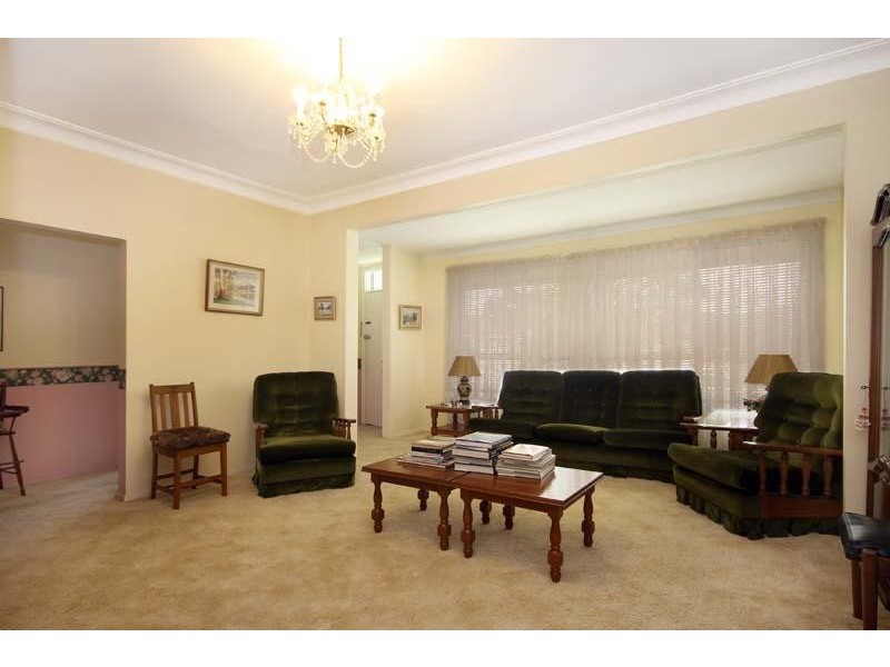 63 Parkside  Dr, Dapto NSW 2530
