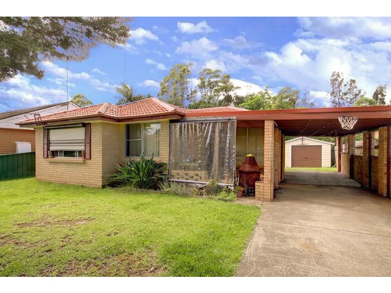 33 Ena Ave, Dapto NSW 2530