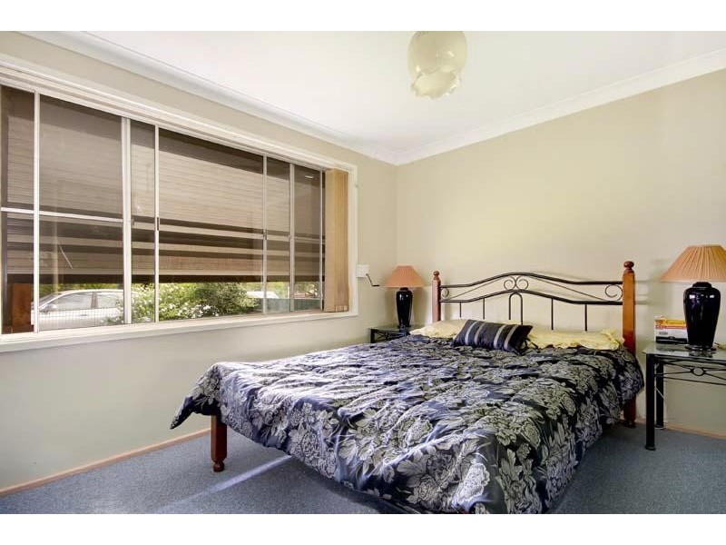 33 Ena Ave, Dapto NSW 2530