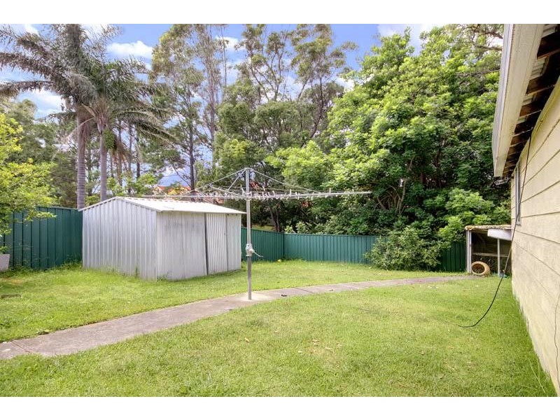 33 Ena Ave, Dapto NSW 2530