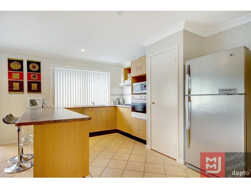 18 Glenlee Dr, Horsley NSW 2530