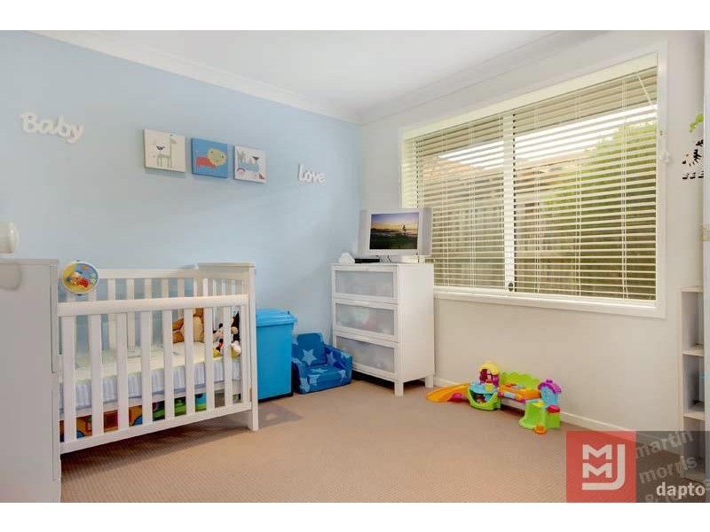 18 Glenlee Dr, Horsley NSW 2530